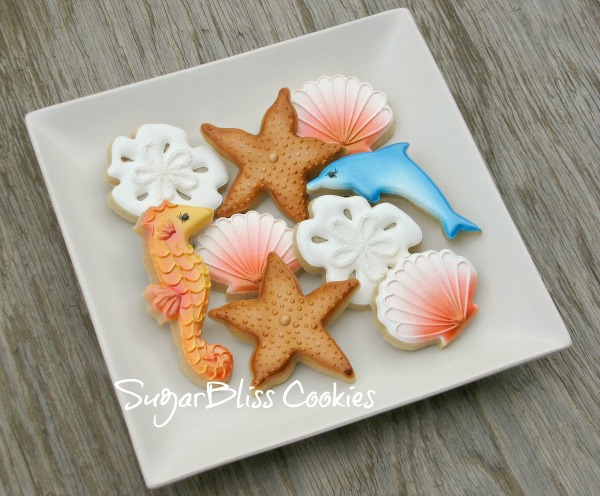 Airbrushing Cookies That'll Make a Pro of You and Sell Oodles More